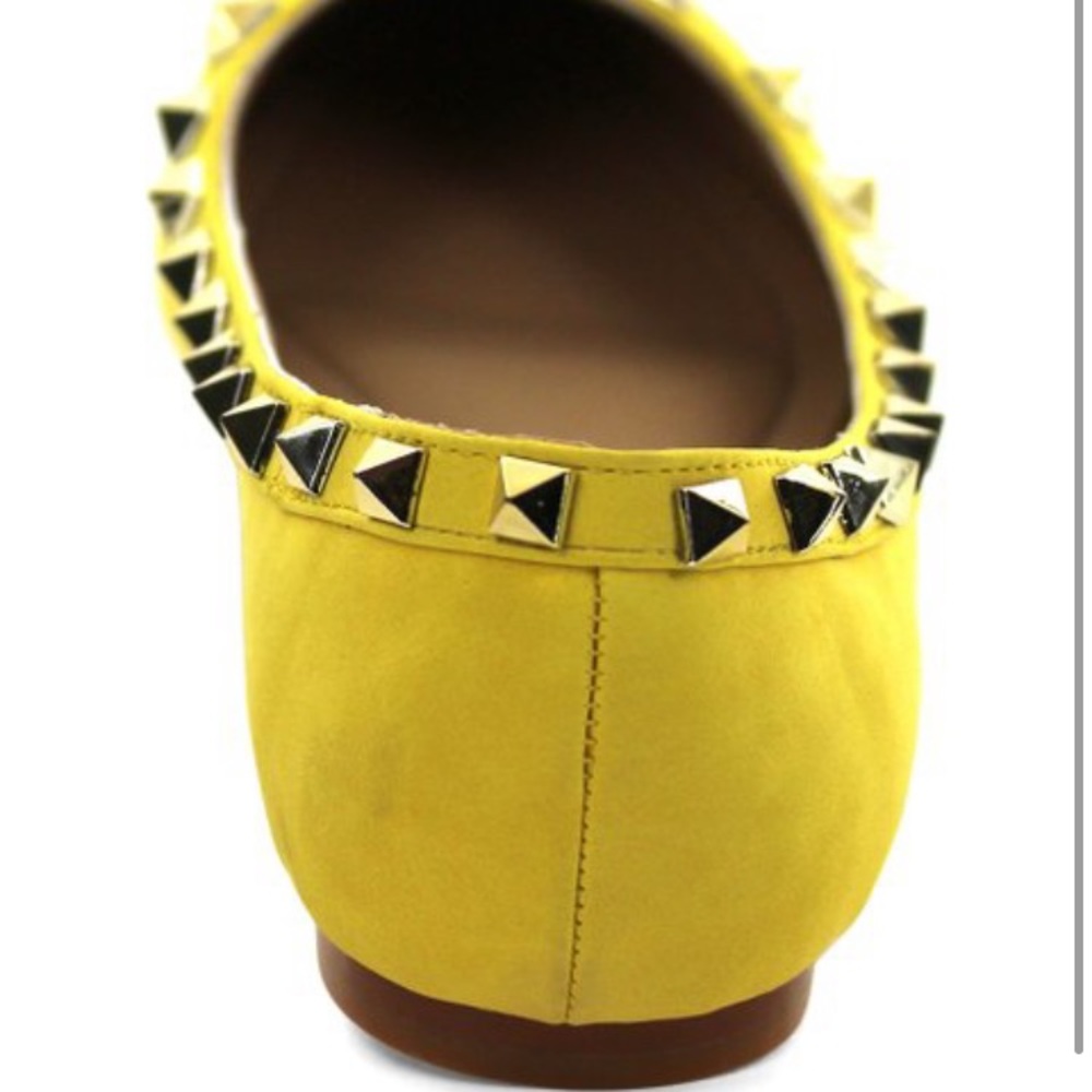 Nib Seven7 Yellow Clara Studded Pointed Toe Flats - image 4